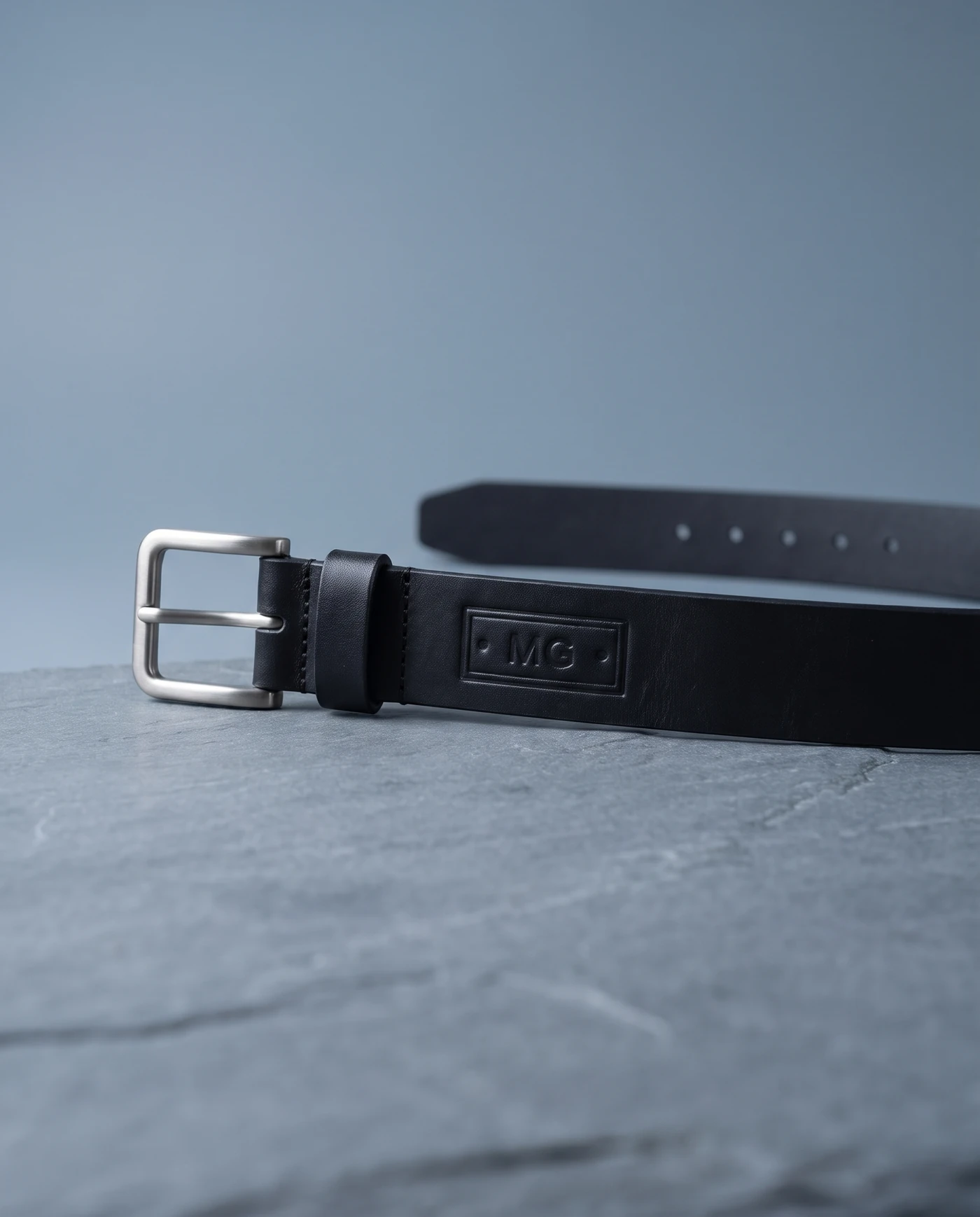 Leather Luggage Strap: inside view