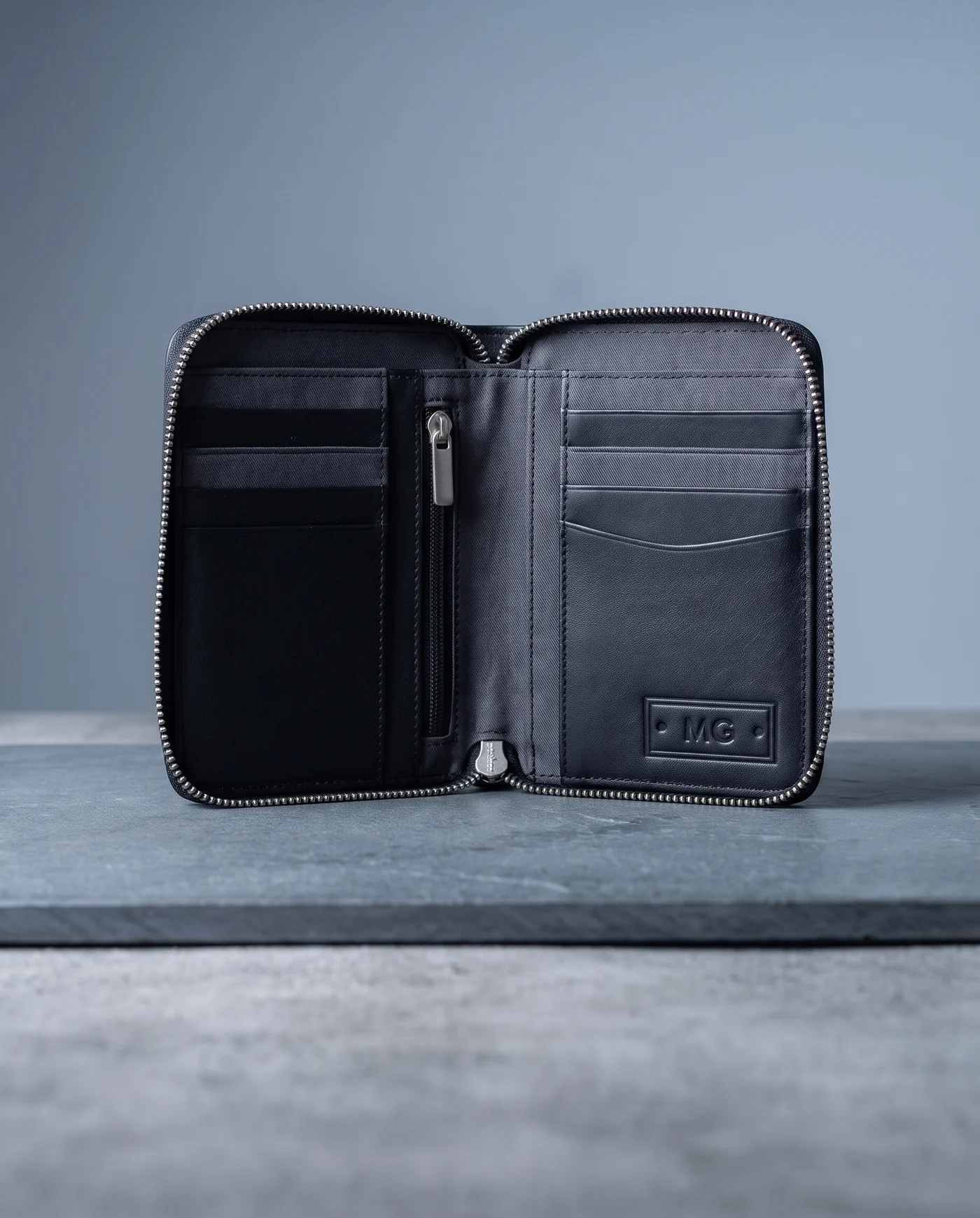 Long Travel Wallet: inside view