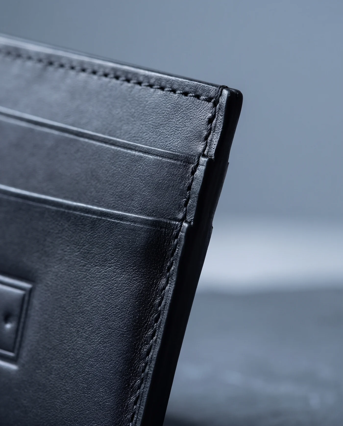 Slim Leather Card Case: close-up detail